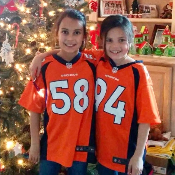 Meet your Posher, Stephanie - Picture 2 of 16